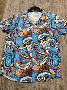 Men's Blue Paisley Short-Sleeve Button-Down Shirt